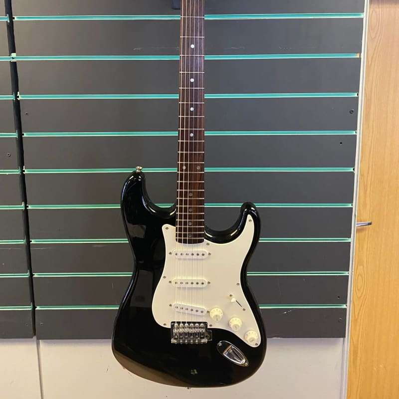 2009 Squier Affinity Stratocaster Black