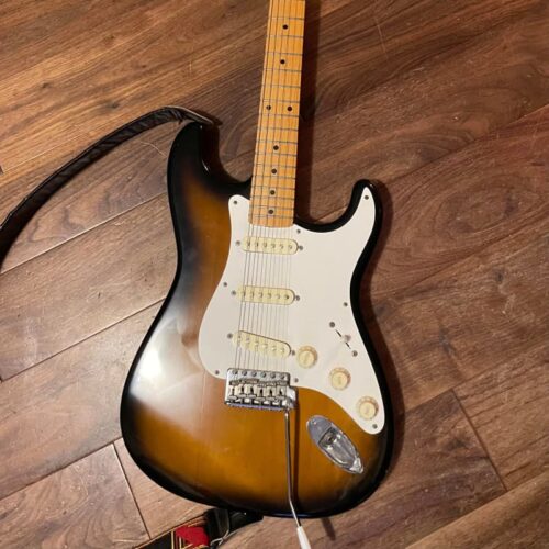 1996 Fender Stratocaster 2-tone sunburst -        Stratocaster