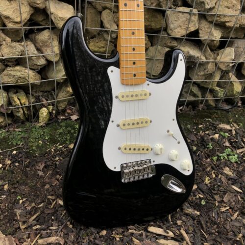 2000s Fender 54 Reissue Stratocaster Made in Japan Black -        Stratocaster