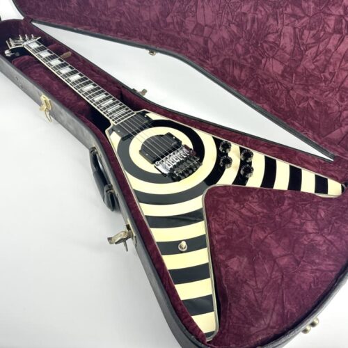 2007 Gibson Zakk Wylde Custom Flying V Bullseye - £7580 used Guitar