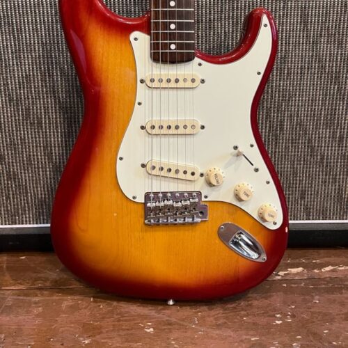 2003 Fender Japanese 62 Reissue Stratocaster Cherry Sunburst -        Stratocaster