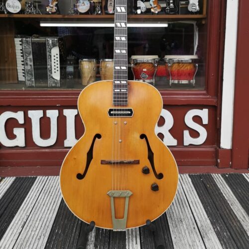 1943 Gibson L7 w/pickup Natural - £5299 used Guitar