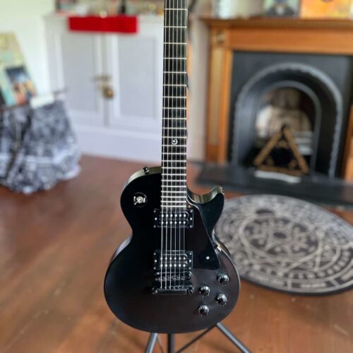 2000 Gibson Les Paul Gothic Black - £1200 used Guitar