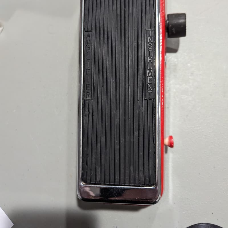 used 1998 – Present Dunlop JD4S Rotovibe Red – Effect Pedal