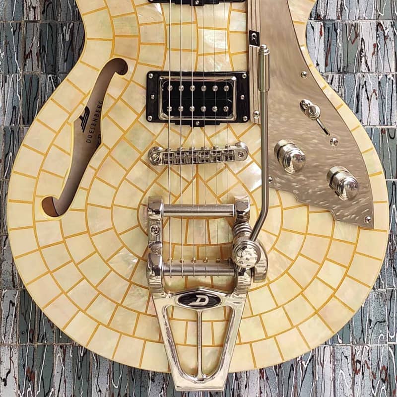 Duesenberg Starplayer TV Semi-Hollow, Ice Pearl Mosaic Cream - £2582.5 new Guitar