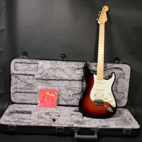 2011 - 2015 Fender American Deluxe Stratocaster with Maple Fre... -        Stratocaster