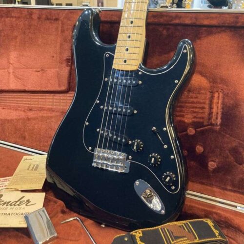 1981 Fender 1981 Stratocaster Black [SN S980744] 4,51kg -        Stratocaster