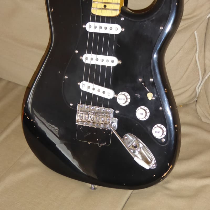 DY Guitars David Gilmour Black Strat relic custom body Aged Nitro - £459.99 new Guitar