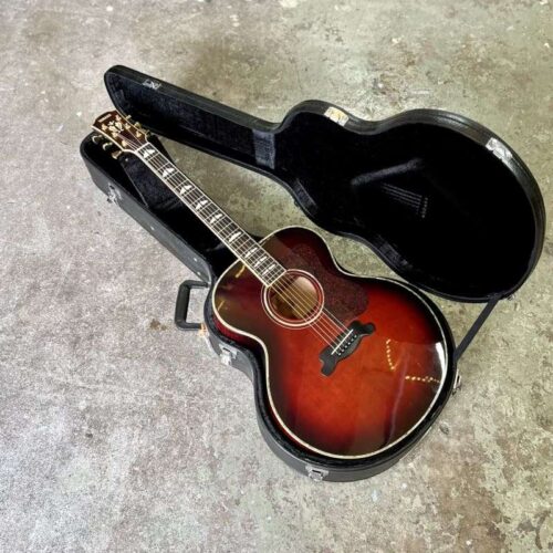 Yamaha CJ-32 Jumbo Acoustic guitar Sunburst -         Vintage