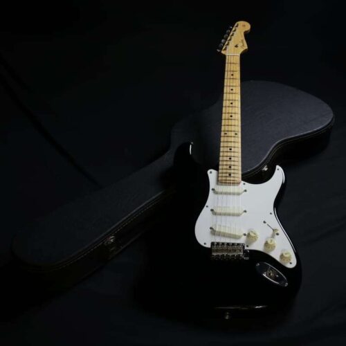 1999-2002 Fender Stratocaster ST54-95LS Black -        Stratocaster