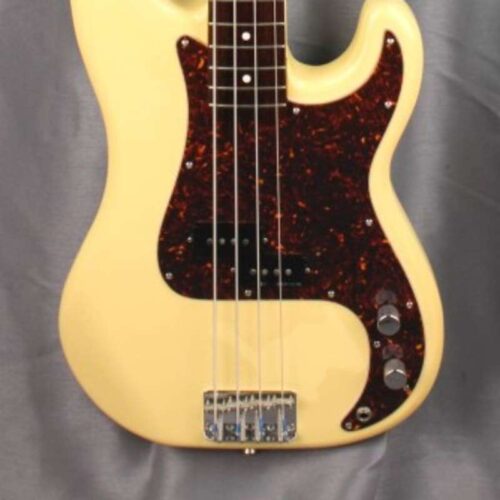 2006 Fender Precision bass PB-62' VWhite -         Precision Bass