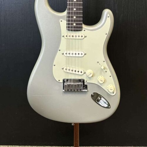 2009 Fender Custom Shop Stratocaster Deluxe Inca Silver -       Custom Shop Stratocaster