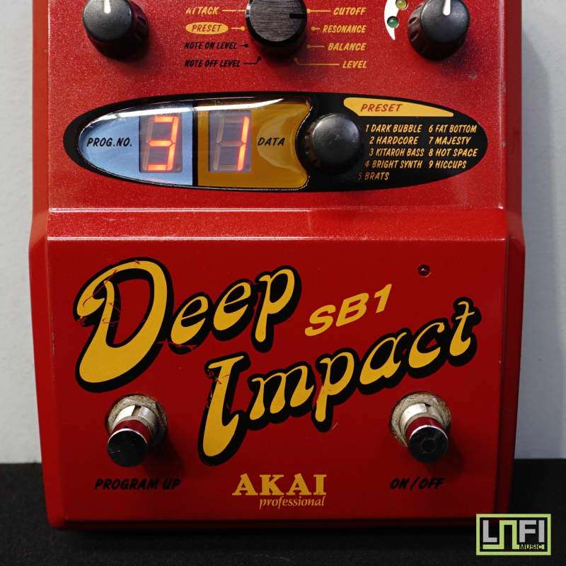 used 2000s Akai Deep Impact SB1 Red – Effect Pedal