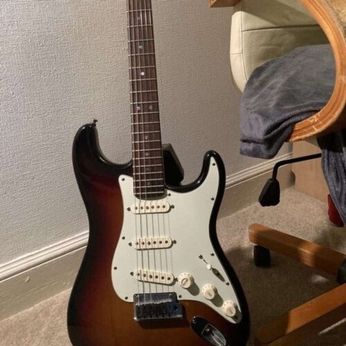 2004 - 2010 Fender American Deluxe Stratocaster with Rosewood ... -        Stratocaster