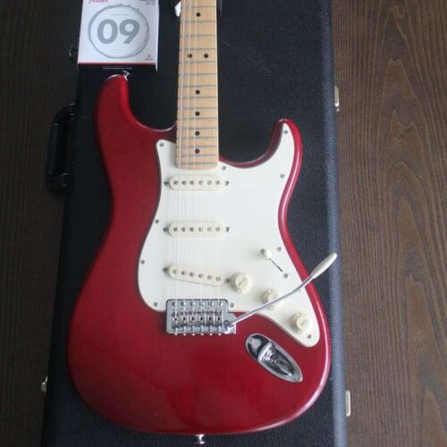 2006 - 2009 Fender Highway One Stratocaster with Maple Fretboa... -        Stratocaster