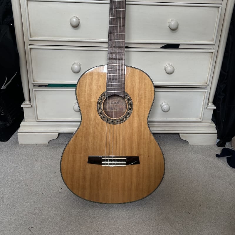 1994-2008 Valencia CG-195 Classical Guitar High Gloss - £265 used Guitar