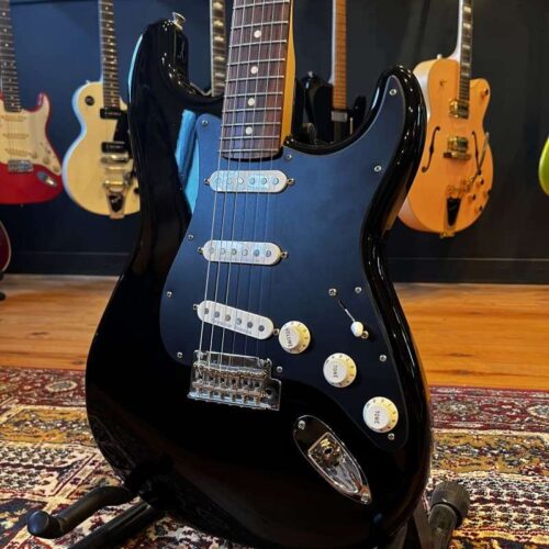 2019 Fender Stratocaster Black -        Stratocaster