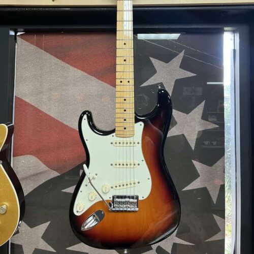 2008 - 2016 Fender American Standard Stratocaster with Maple F... -        Stratocaster