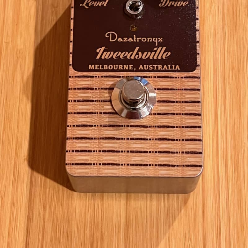 used 2022 Dazaltronyx Tweedsville Gold/ brown - Effect Pedal