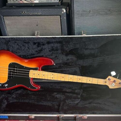 1970 - 1983 Fender Precision Bass with Maple Fretboard Sienna ... -         Precision Bass