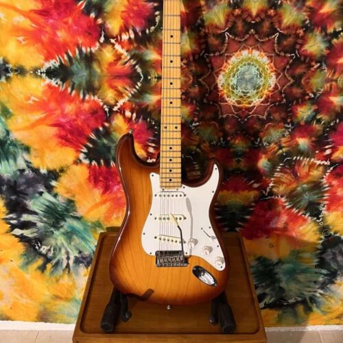 2013 Fender Stratocaster Sienna Sunburst -        Stratocaster