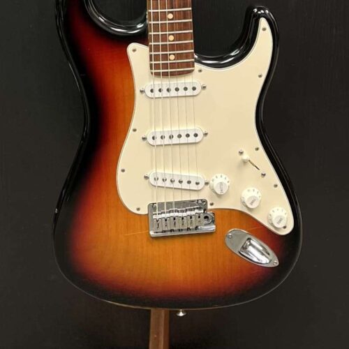 2003 Fender Stratocaster 3 Tone Sunburst -        Stratocaster