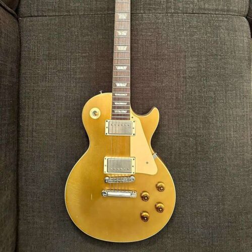 1969 - 1984 Gibson Les Paul Deluxe Goldtop -         Les Paul