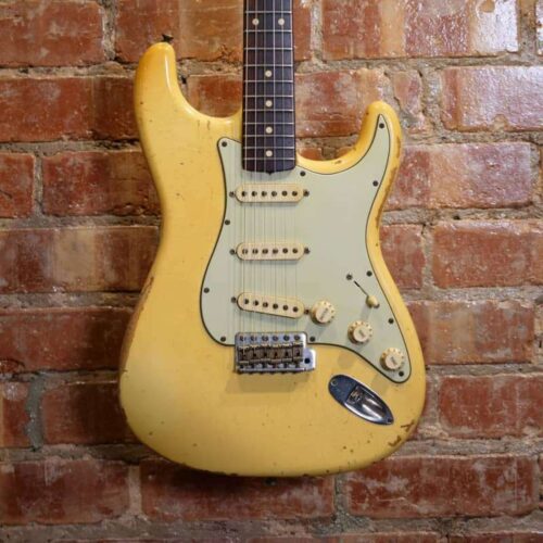 2010 Fender 1962 Heavy Relic Stratocaster Aged Olympic White - £4500 used Guitar