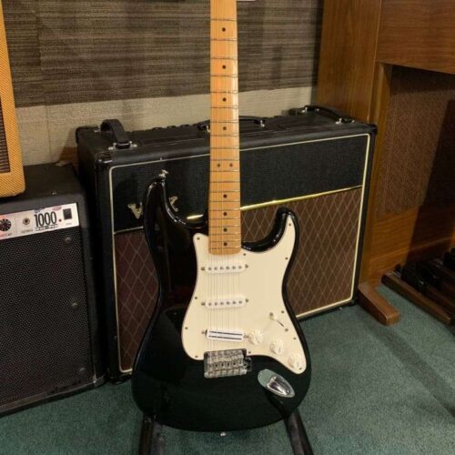 2009 Fender Stratocaster Black -        Stratocaster