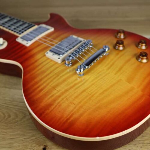 2012 - 2013 Gibson Les Paul Standard with Flame Maple Top Heri... -         Les Paul