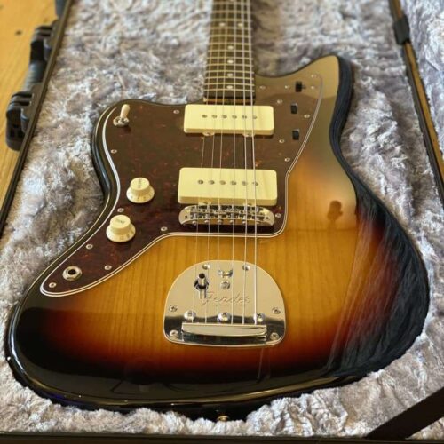 2021 Fender Jazzmaster MIJ Left Handed Three Tone Sunburst -        Jazzmaster