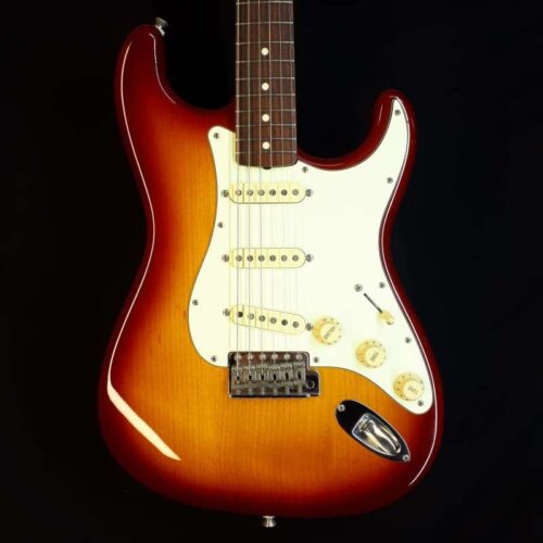 2012 Fender Stratocaster ST62 Sienna Sunburst -        Stratocaster