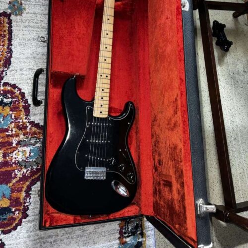 1977 Fender Stratocaster Hardtail Black -        Stratocaster