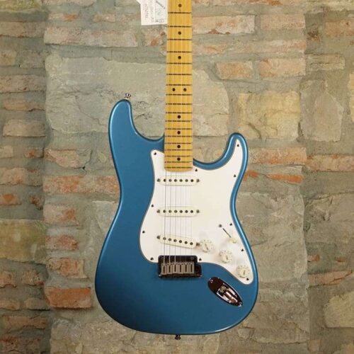 1997 Fender FENDER Stratocaster American Standard MN - 1997 - ... -        Stratocaster