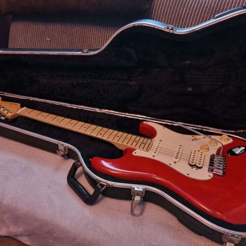 2000 Fender American Deluxe Fat Stratocaster Locking Tremolo Red -        Stratocaster