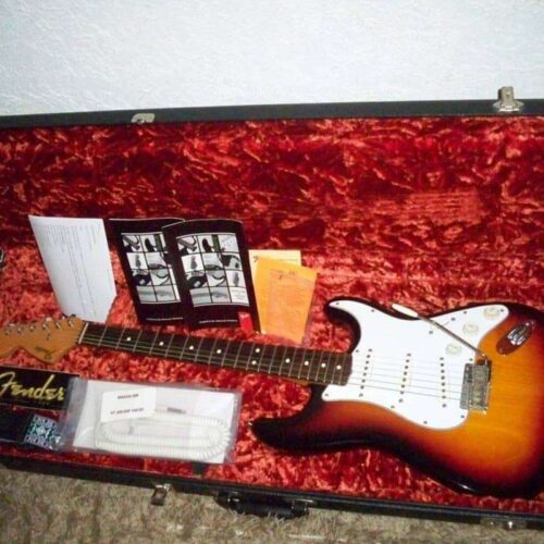 1998 Fender Jimi Hendrix Voo Doo Stratocaster 3TS Three Tone S... -        Stratocaster