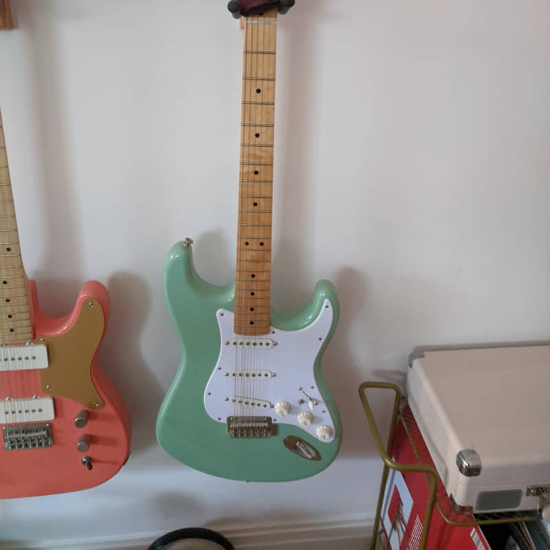 2018 Fender Player Nitrocellulose Surf Green - £650 used Guitar