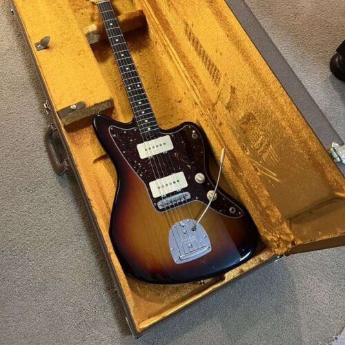 1962 Fender American Vintage Jazzmaster Sunburst -        Jazzmaster