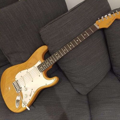 1989 Fender Stratocaster Deluxe Plus 1989 Natural -        Stratocaster