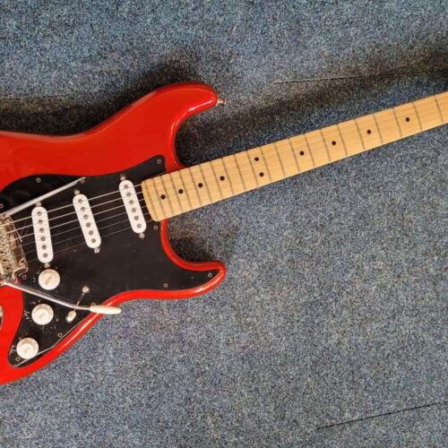 Fender "Partcaster" Stratocaster Deluxe Candy Red -        Stratocaster