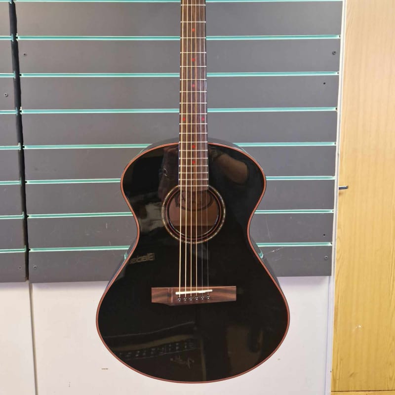 Andrew White Guitars Cybele Gloss Black - £525 used Guitar