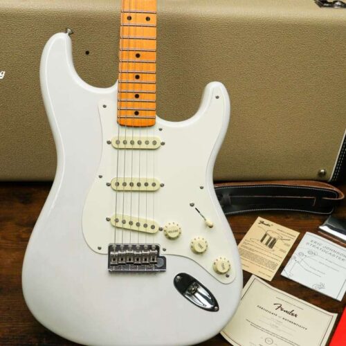 2005 - Present Fender Eric Johnson Stratocaster with Maple Fre... -        Stratocaster