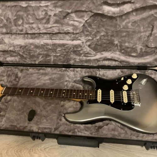 2022 Fender American Professional II Stratocaster Mercury Silver -        Stratocaster