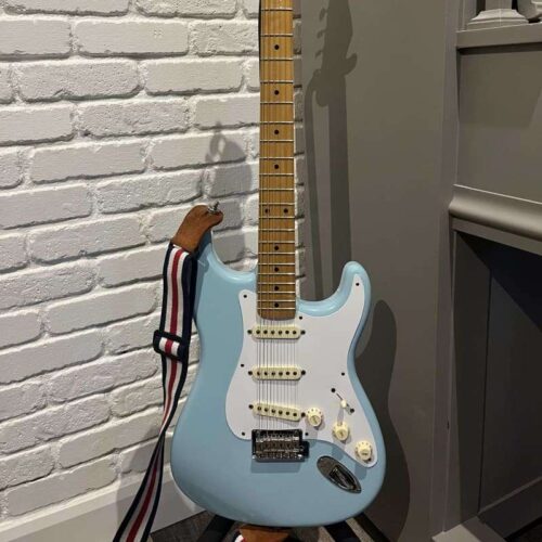 2019 - Present Fender Vintera 50s Stratocaster, Maple Neck Son... -        Stratocaster