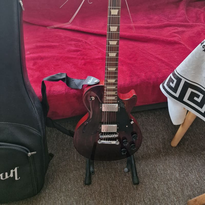 1998 - 2011 Gibson Les Paul Studio Wine Red - £800 new Guitar