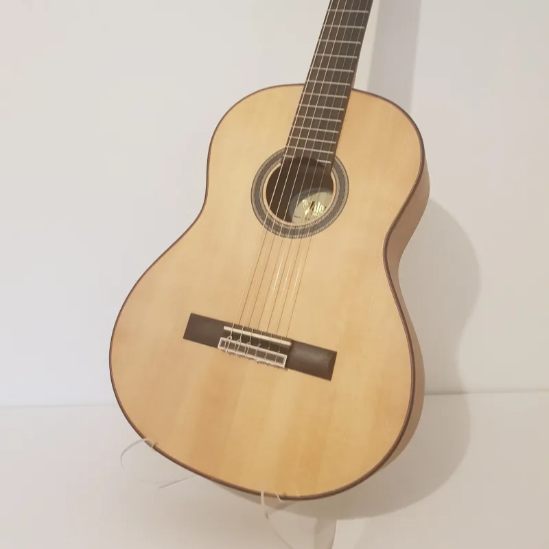 2018 Valencia VC 704 NA Natural Satin - £220 new Guitar