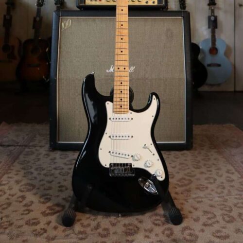 2001 Fender Stratocaster Classic Custom Ebony -        Stratocaster