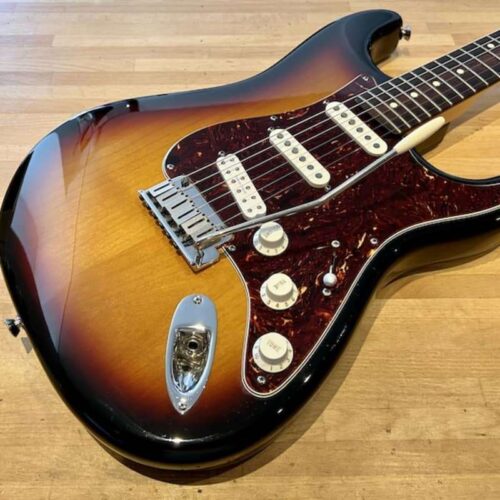 2006 Fender American Standard Stratocaster 3-Color Sunburst -        Stratocaster