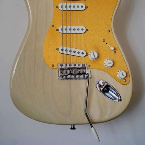 2023 Fender STRATOCASTER CS AMERICAN CUSTOM HONEY BLOND ASH RO... -        Stratocaster