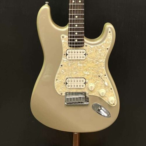 1997 Fender Stratocaster Shoreline Gold -        Stratocaster